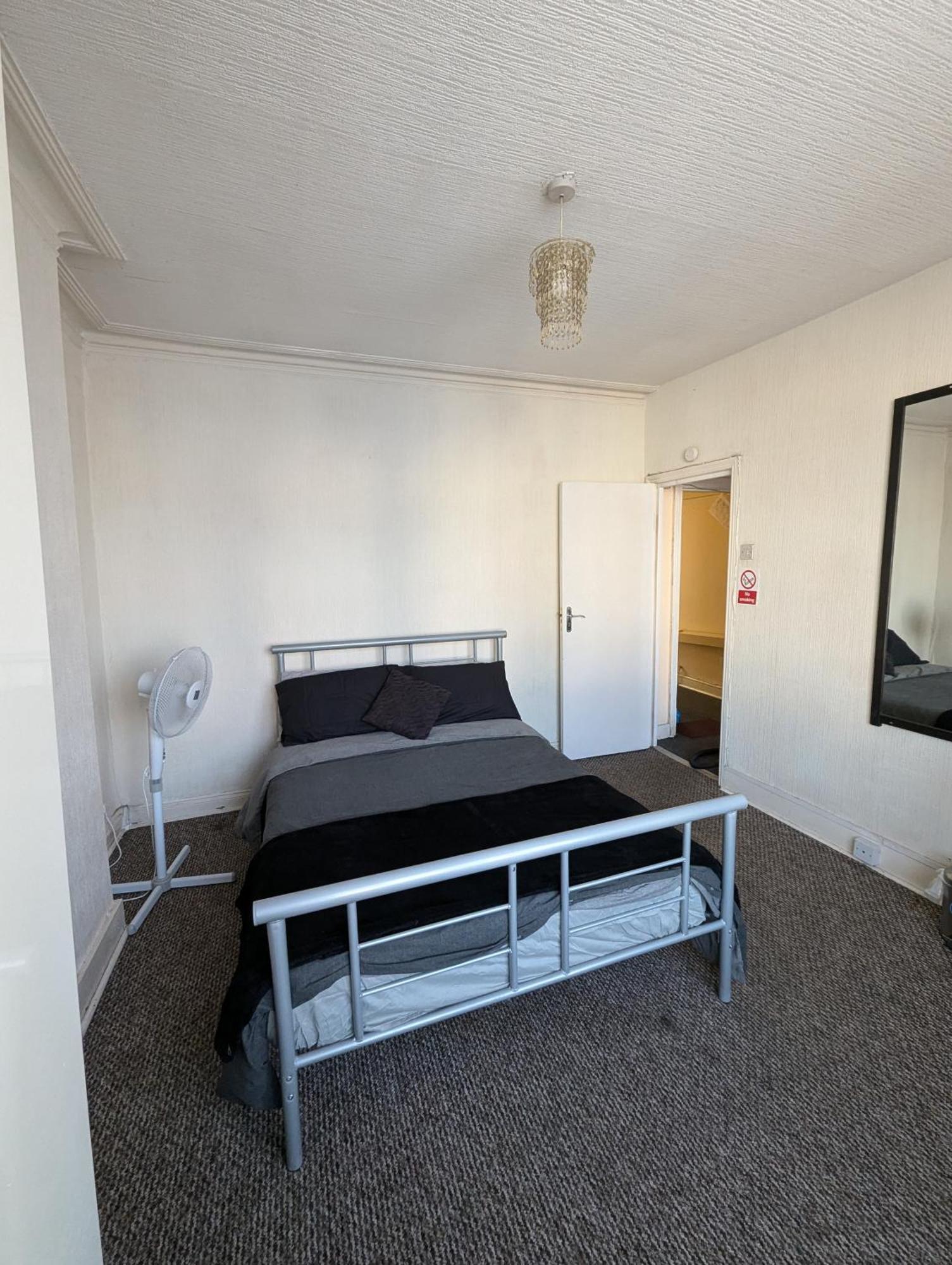 3 Portland Road Leilighet Southall Eksteriør bilde