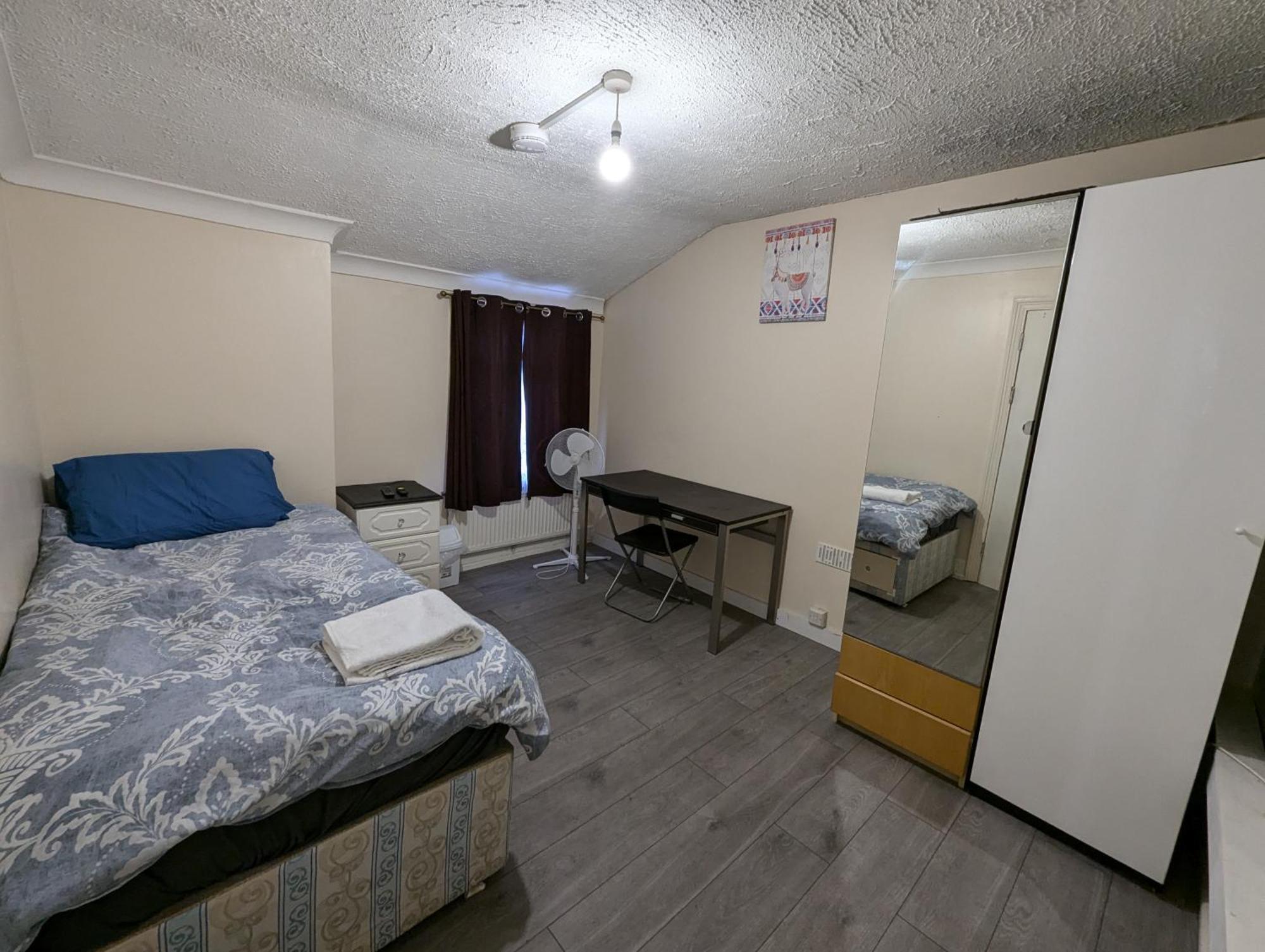 3 Portland Road Leilighet Southall Eksteriør bilde